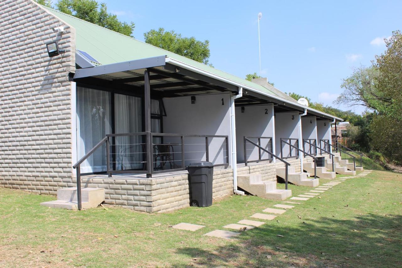 At The River Guest House Kroonstad Exterior photo